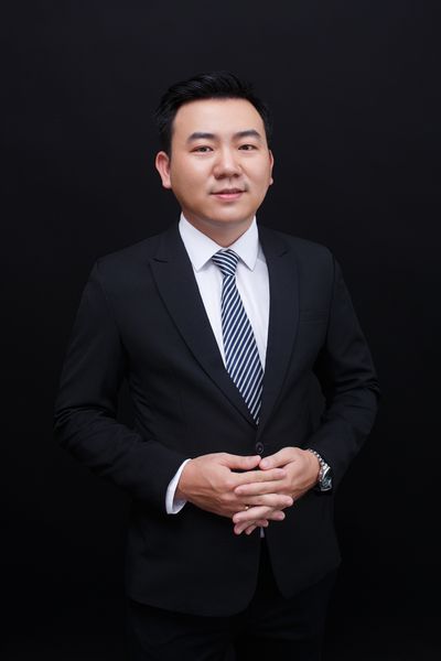张三